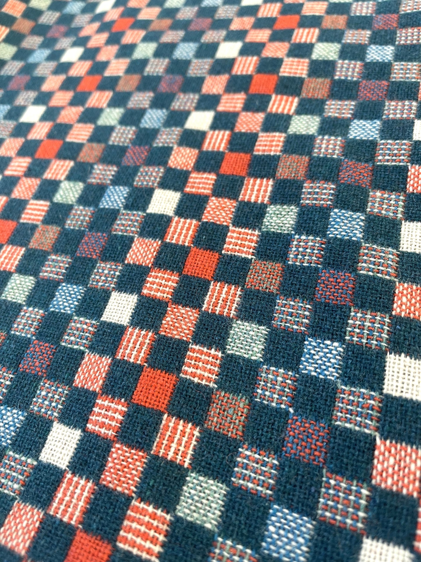 尾州 ドビー織り　正方形クッションカバー（市松　ネイビー）50cm×50cm