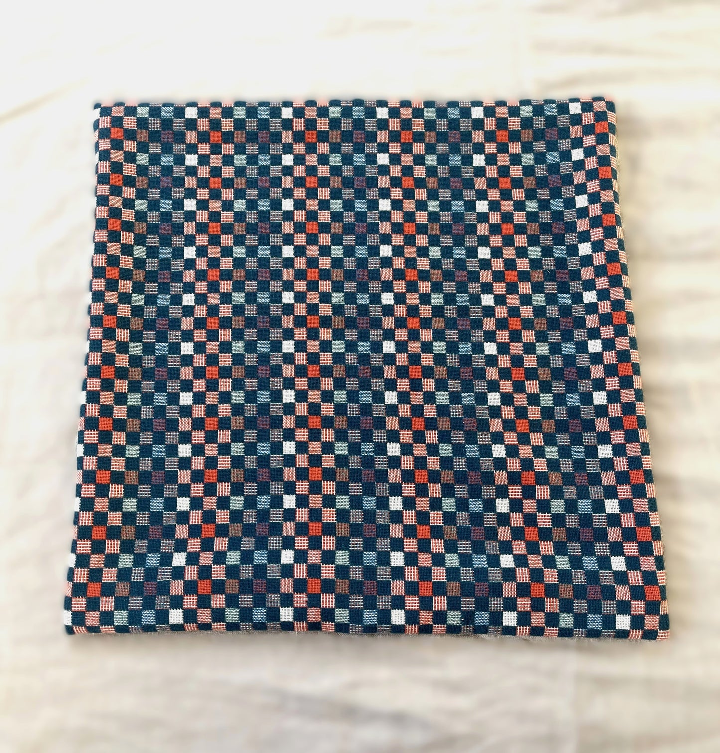 尾州 ドビー織り　正方形クッションカバー（市松　ネイビー）50cm×50cm