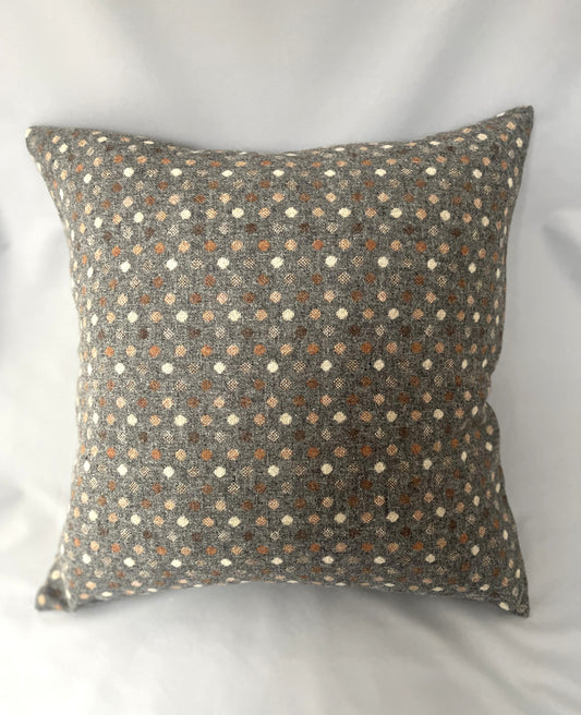 尾州 ドビー織り　正方形クッションカバー  50cm×50cm  （水玉　グレー）