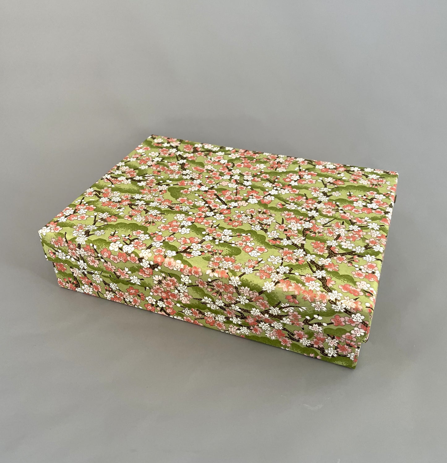 Yuzen Washi Tool Box (Shallow) Plum and Cherry Blossom Design, Light Green