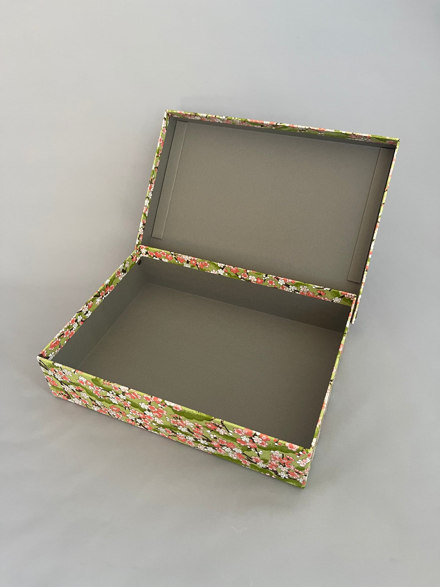 Yuzen Washi Tool Box (Shallow) Plum and Cherry Blossom Design, Light Green
