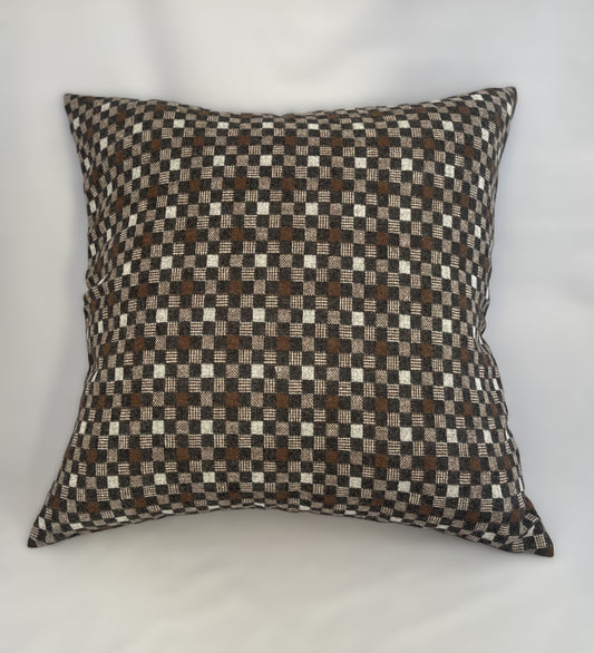 尾州 ドビー織り　正方形クッションカバー  50cm×50cm  （市松　ブラウン）