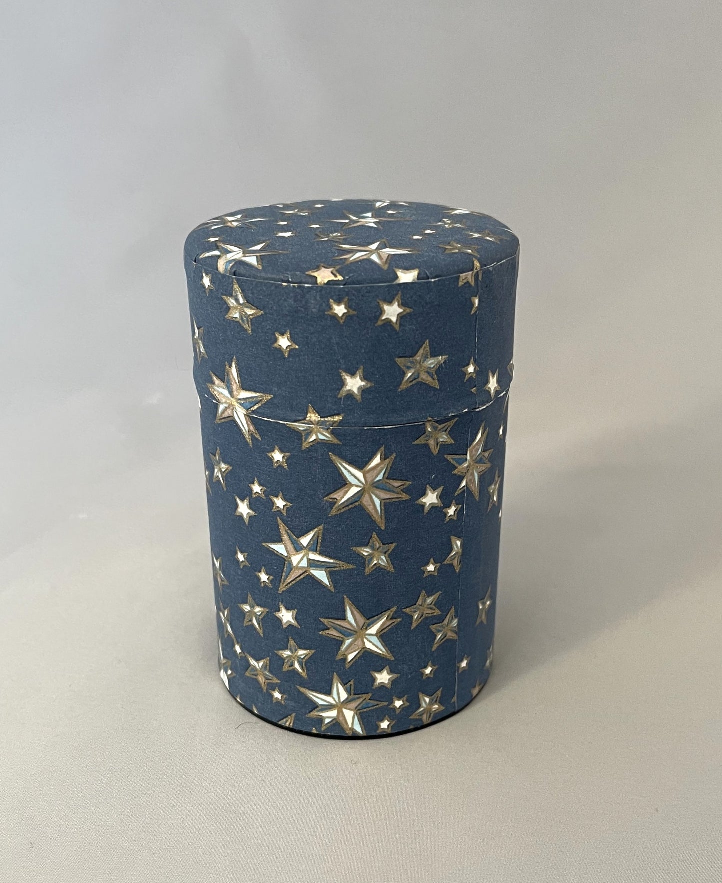 Yuzen Washi Tea Canister M (for 100g tea leaves) ORIGAMI STAR Smoke Blue