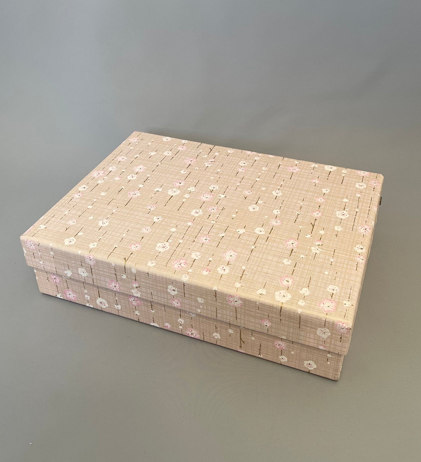 Yuzen Washi Tool Box (Shallow) with Weeping Plum Blossom Design (Pink)